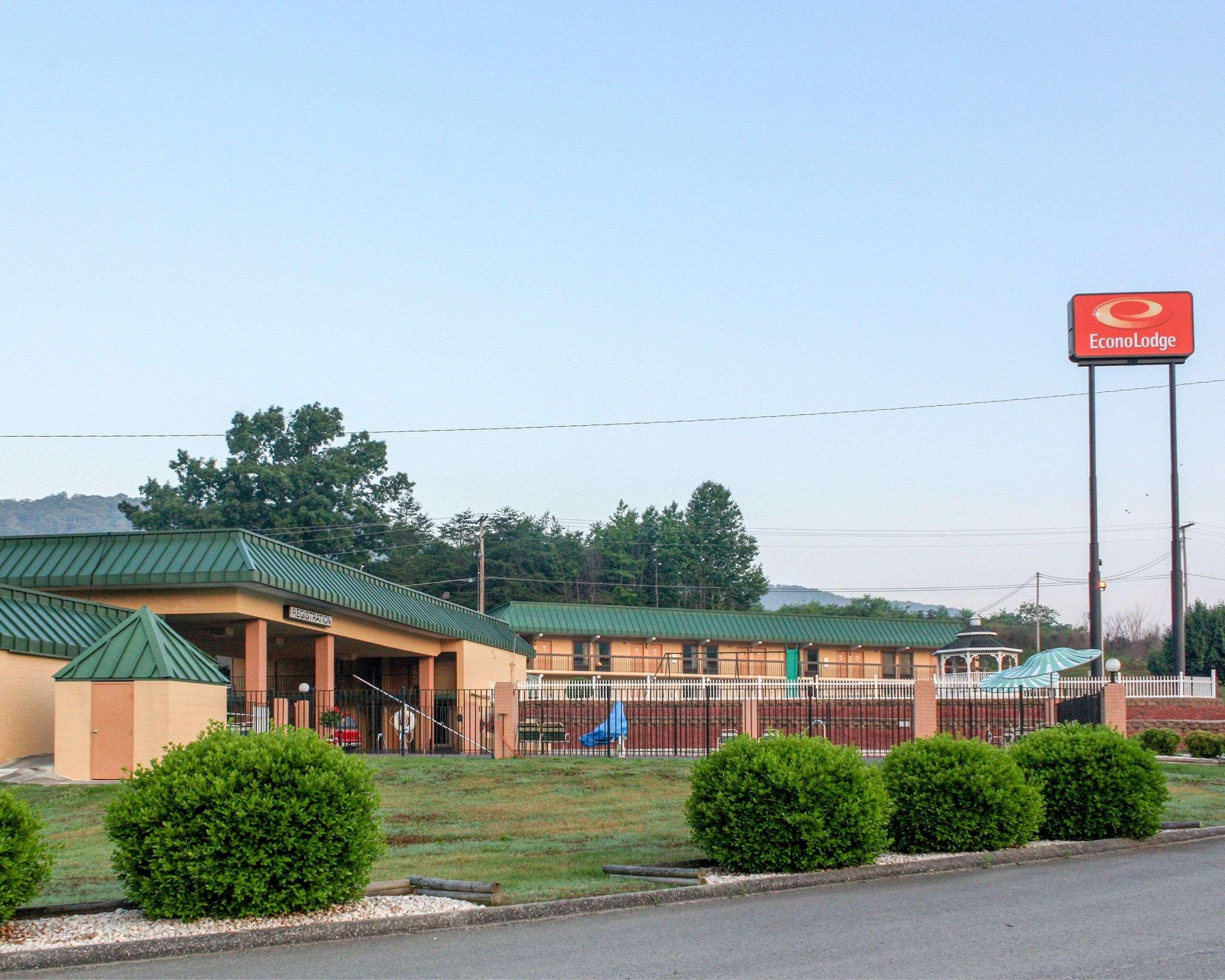 Econo Lodge Rocky Top Exteriör bild